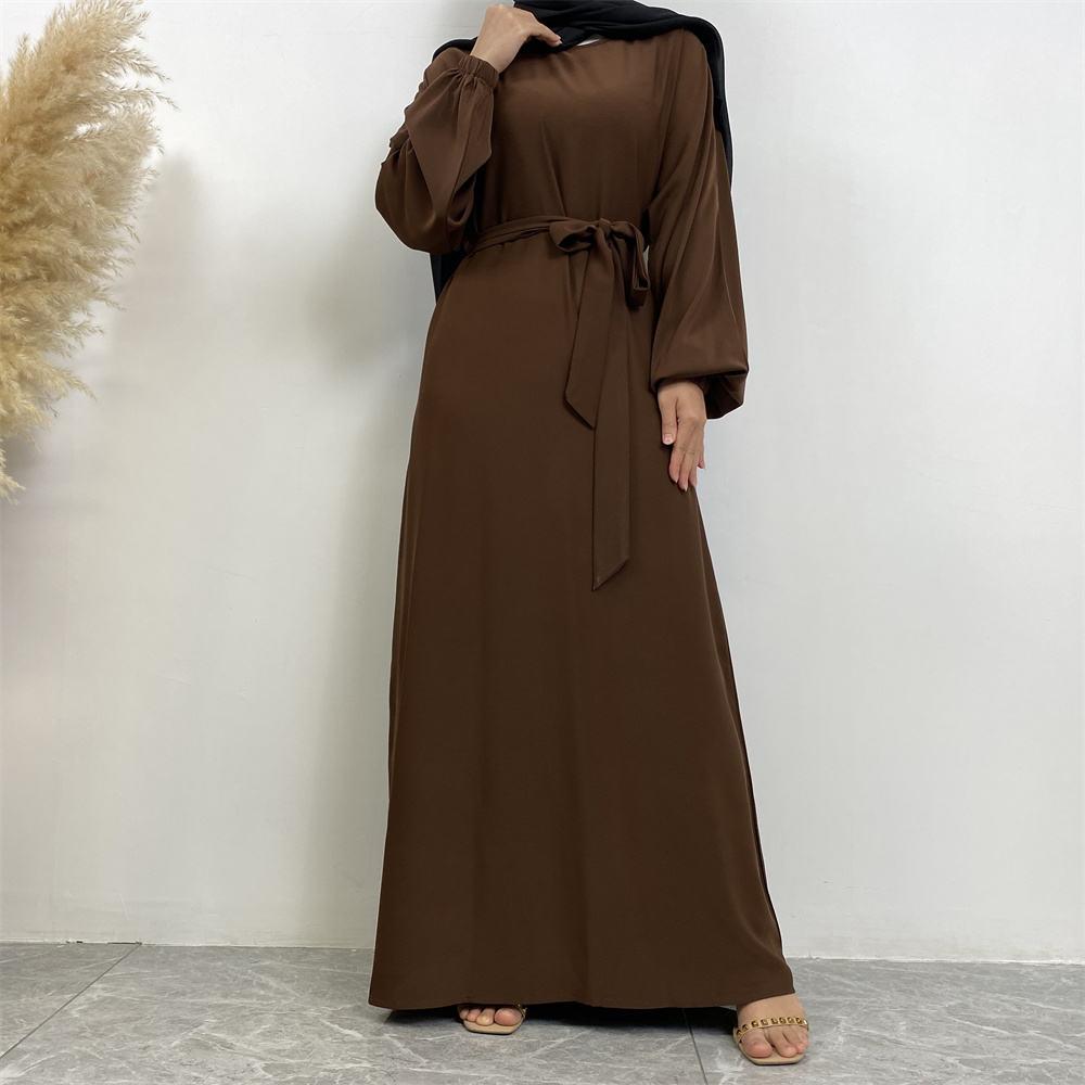 Full-length closed Abaya with detachable waist belt, side pockets and Elastic cuffs