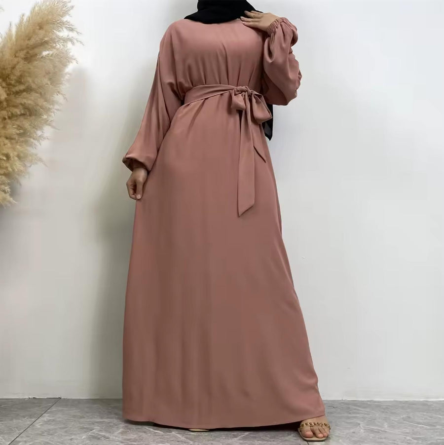 Full-length closed Abaya with detachable waist belt, side pockets and Elastic cuffs
