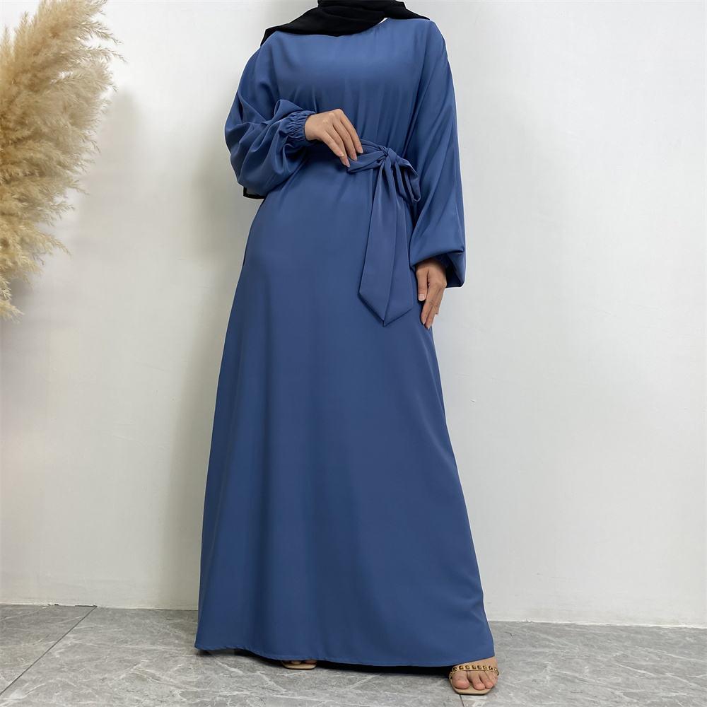 Full-length closed Abaya with detachable waist belt, side pockets and Elastic cuffs